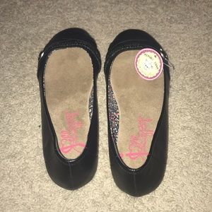 Jellypop Jassinda Memory foam casual flats